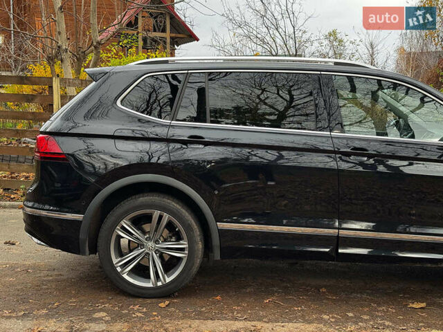 Черный Фольксваген Tiguan Allspace, объемом двигателя 2 л и пробегом 180 тыс. км за 30540 $, фото 4 на Automoto.ua