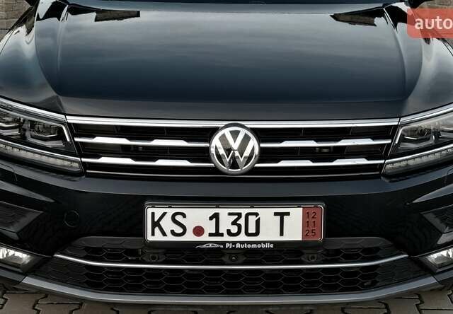Чорний Фольксваген Tiguan Allspace, об'ємом двигуна 0 л та пробігом 214 тис. км за 30000 $, фото 22 на Automoto.ua