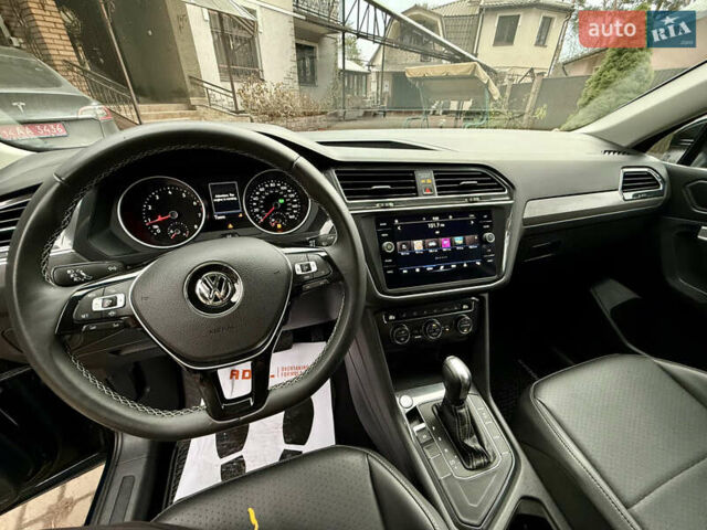 Чорний Фольксваген Tiguan Allspace, об'ємом двигуна 2 л та пробігом 119 тис. км за 18800 $, фото 8 на Automoto.ua