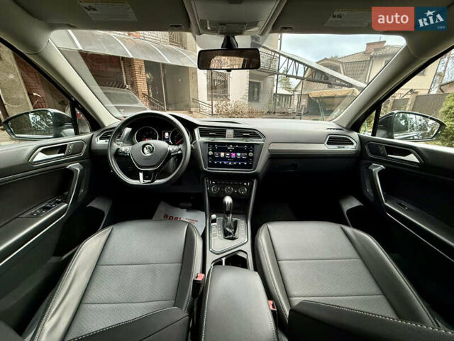 Чорний Фольксваген Tiguan Allspace, об'ємом двигуна 2 л та пробігом 119 тис. км за 18800 $, фото 6 на Automoto.ua