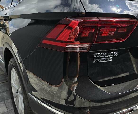 Черный Фольксваген Tiguan Allspace, объемом двигателя 1.98 л и пробегом 202 тыс. км за 27900 $, фото 7 на Automoto.ua