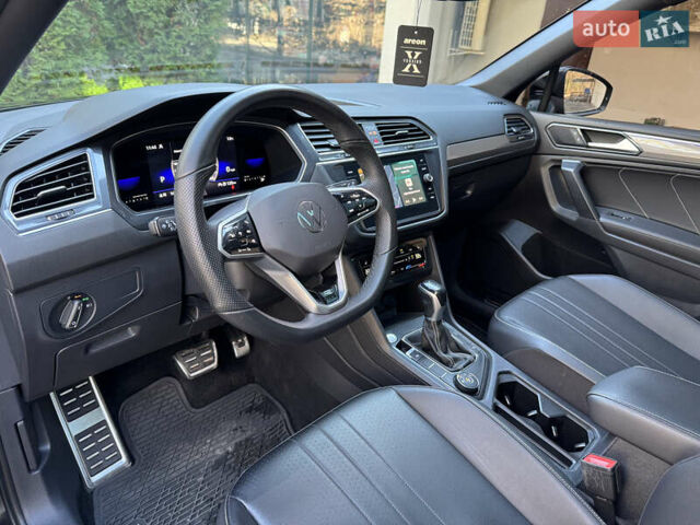 Черный Фольксваген Tiguan Allspace, объемом двигателя 2 л и пробегом 169 тыс. км за 25500 $, фото 15 на Automoto.ua