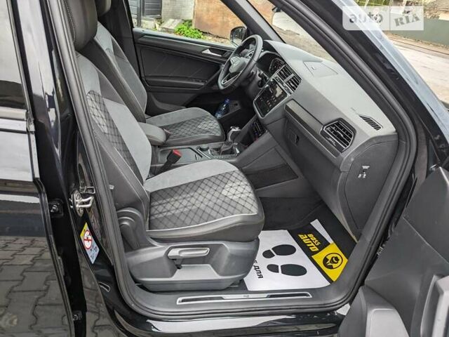 Черный Фольксваген Tiguan Allspace, объемом двигателя 1.97 л и пробегом 20 тыс. км за 41999 $, фото 37 на Automoto.ua