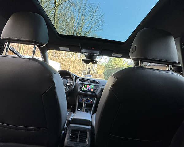 Черный Фольксваген Tiguan Allspace, объемом двигателя 2 л и пробегом 169 тыс. км за 25500 $, фото 26 на Automoto.ua