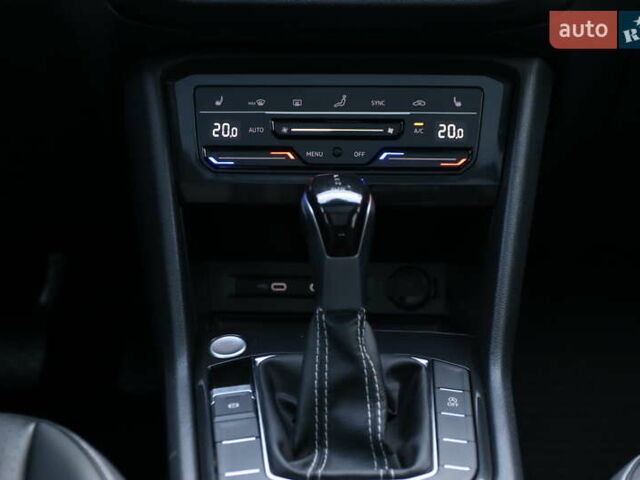 Черный Фольксваген Tiguan Allspace, объемом двигателя 2 л и пробегом 32 тыс. км за 27500 $, фото 9 на Automoto.ua