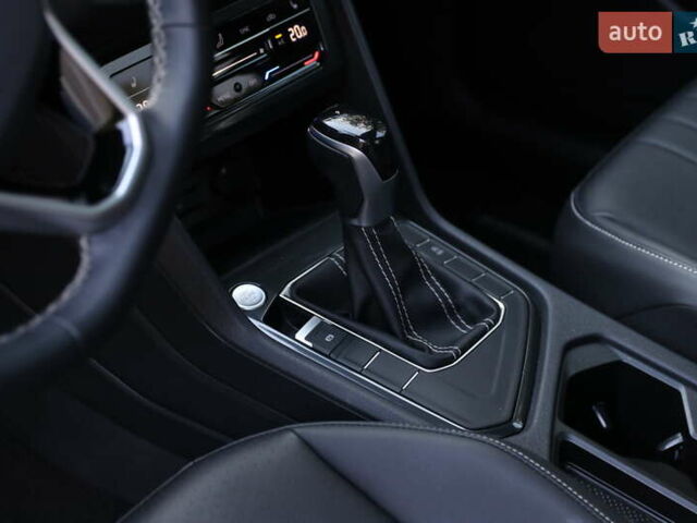 Черный Фольксваген Tiguan Allspace, объемом двигателя 2 л и пробегом 32 тыс. км за 27500 $, фото 10 на Automoto.ua