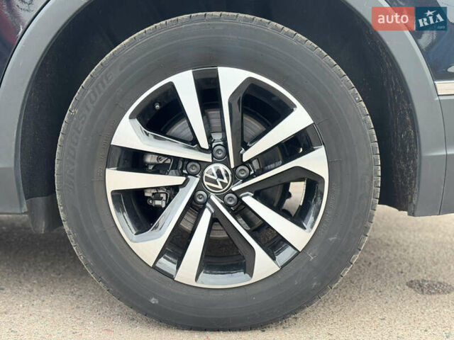 Фольксваген Tiguan Allspace 2023 в Сумах на Automoto.ua Черный Фольксваген Tiguan Allspace, объемом двигателя 2 л и пробегом 34 тыс. км за 22900 $, фото 21 на Automoto.ua