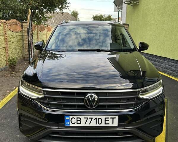 Черный Фольксваген Tiguan Allspace, объемом двигателя 2 л и пробегом 44 тыс. км за 27300 $, фото 2 на Automoto.ua