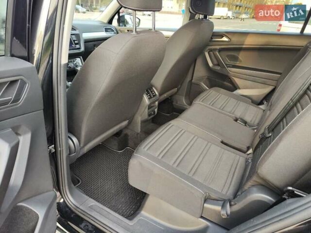 Черный Фольксваген Tiguan Allspace, объемом двигателя 2 л и пробегом 67 тыс. км за 23900 $, фото 11 на Automoto.ua