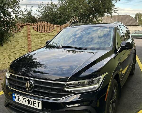 Черный Фольксваген Tiguan Allspace, объемом двигателя 2 л и пробегом 44 тыс. км за 27300 $, фото 1 на Automoto.ua