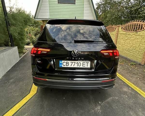 Черный Фольксваген Tiguan Allspace, объемом двигателя 2 л и пробегом 44 тыс. км за 27300 $, фото 7 на Automoto.ua