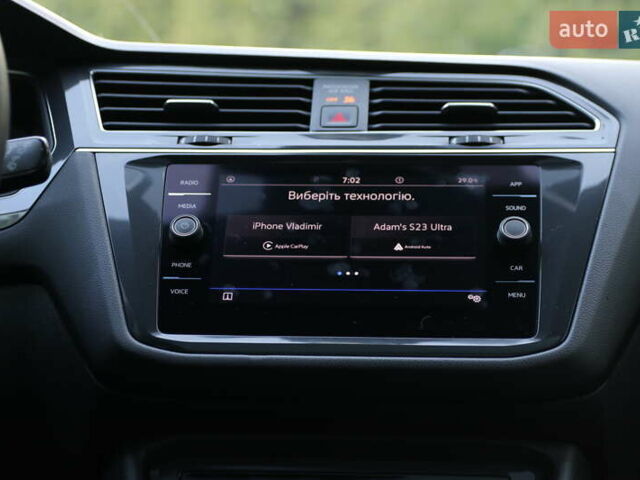 Черный Фольксваген Tiguan Allspace, объемом двигателя 2 л и пробегом 32 тыс. км за 27500 $, фото 8 на Automoto.ua