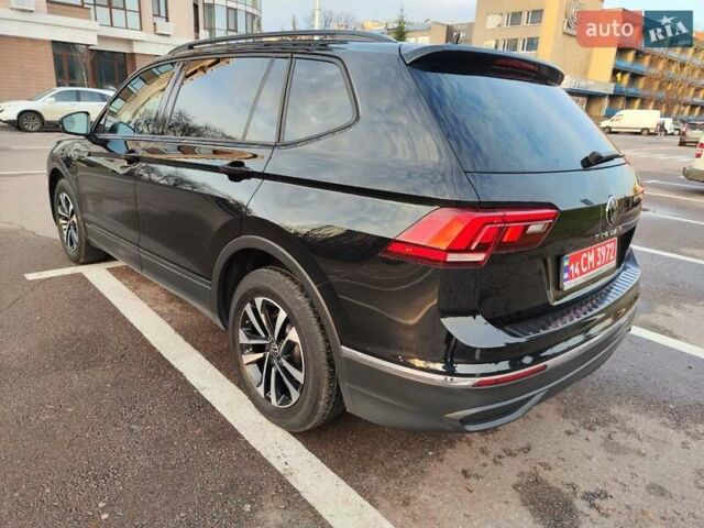 Черный Фольксваген Tiguan Allspace, объемом двигателя 2 л и пробегом 67 тыс. км за 23900 $, фото 6 на Automoto.ua