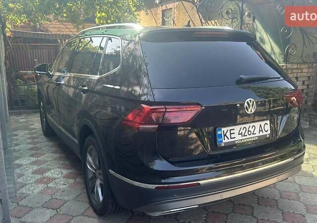 Коричневый Фольксваген Tiguan Allspace, объемом двигателя 1.97 л и пробегом 193 тыс. км за 26000 $, фото 3 на Automoto.ua