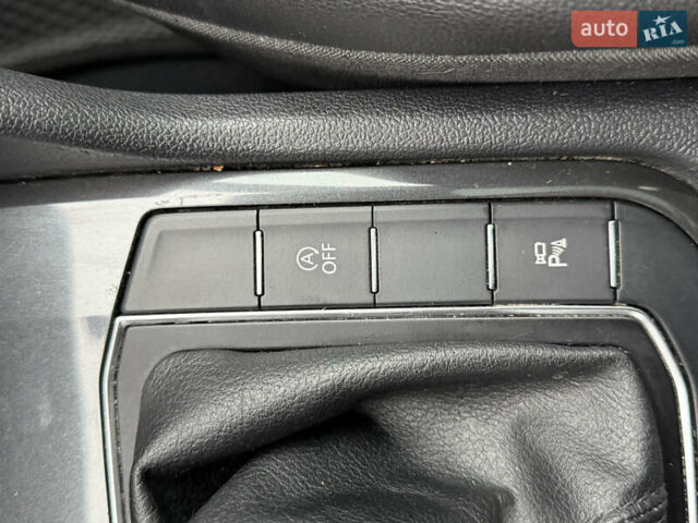 Червоний Фольксваген Tiguan Allspace, об'ємом двигуна 1.98 л та пробігом 136 тис. км за 17999 $, фото 62 на Automoto.ua