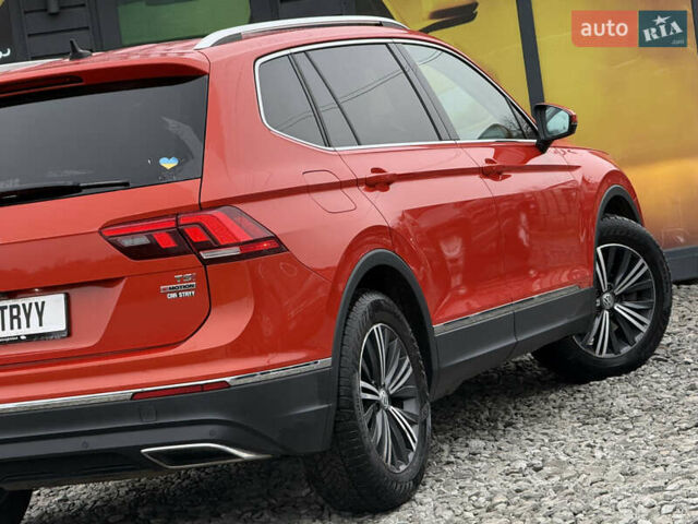 Червоний Фольксваген Tiguan Allspace, об'ємом двигуна 1.98 л та пробігом 136 тис. км за 17999 $, фото 26 на Automoto.ua