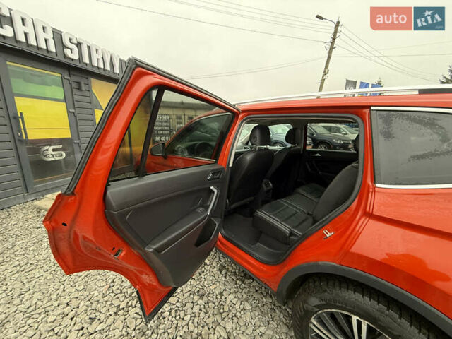 Червоний Фольксваген Tiguan Allspace, об'ємом двигуна 1.98 л та пробігом 136 тис. км за 17999 $, фото 48 на Automoto.ua