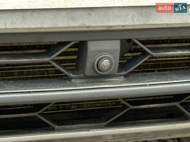 Червоний Фольксваген Tiguan Allspace, об'ємом двигуна 1.98 л та пробігом 136 тис. км за 17999 $, фото 9 на Automoto.ua