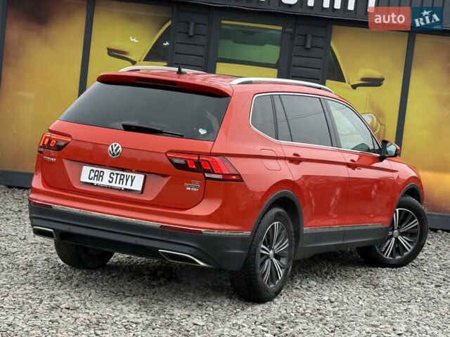Червоний Фольксваген Tiguan Allspace, об'ємом двигуна 1.98 л та пробігом 136 тис. км за 17999 $, фото 23 на Automoto.ua