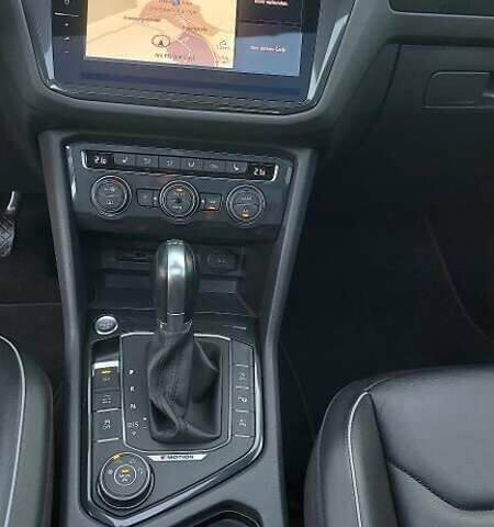 Красный Фольксваген Tiguan Allspace, объемом двигателя 0 л и пробегом 96 тыс. км за 17630 $, фото 13 на Automoto.ua