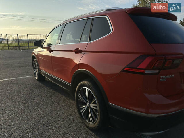Красный Фольксваген Tiguan Allspace, объемом двигателя 2 л и пробегом 134 тыс. км за 17400 $, фото 5 на Automoto.ua