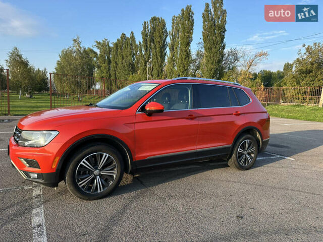 Красный Фольксваген Tiguan Allspace, объемом двигателя 2 л и пробегом 134 тыс. км за 17400 $, фото 8 на Automoto.ua