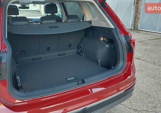 Красный Фольксваген Tiguan Allspace, объемом двигателя 0 л и пробегом 96 тыс. км за 17630 $, фото 18 на Automoto.ua