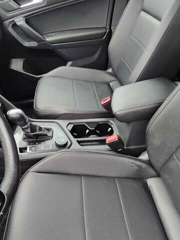 Фольксваген Tiguan Allspace 2019 в Львове на Automoto.ua Красный Фольксваген Tiguan Allspace, объемом двигателя 2 л и пробегом 120 тыс. км за 17999 $, фото 1 на Automoto.ua