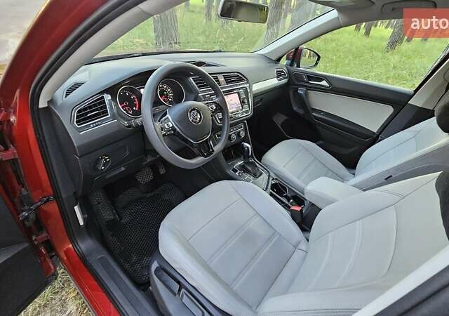 Красный Фольксваген Tiguan Allspace, объемом двигателя 1.98 л и пробегом 139 тыс. км за 19100 $, фото 12 на Automoto.ua
