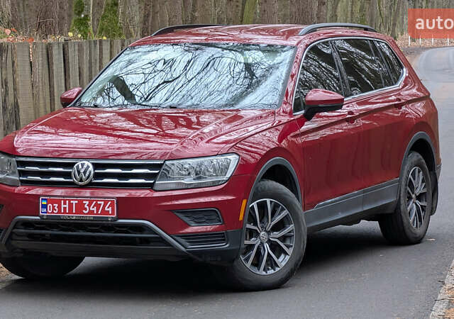 Червоний Фольксваген Tiguan Allspace, об'ємом двигуна 2 л та пробігом 198 тис. км за 16499 $, фото 10 на Automoto.ua