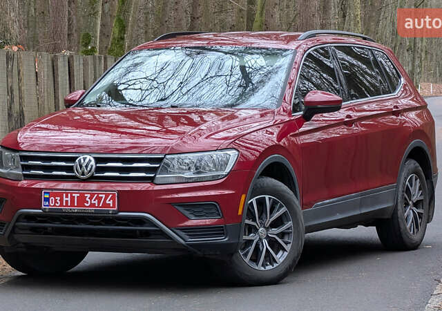 Червоний Фольксваген Tiguan Allspace, об'ємом двигуна 2 л та пробігом 198 тис. км за 16499 $, фото 12 на Automoto.ua