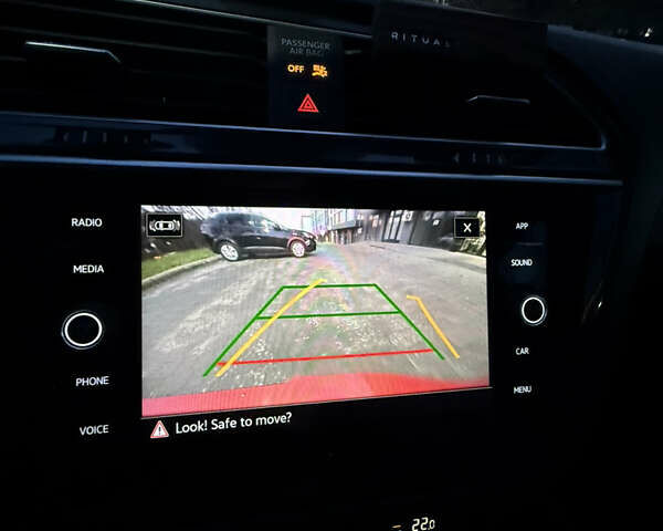 Червоний Фольксваген Tiguan Allspace, об'ємом двигуна 2 л та пробігом 23 тис. км за 29900 $, фото 26 на Automoto.ua