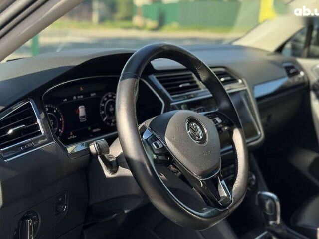 Фольксваген Tiguan Allspace, об'ємом двигуна 2 л та пробігом 192 тис. км за 27200 $, фото 6 на Automoto.ua