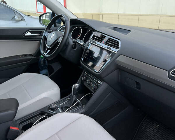 Фольксваген Tiguan Allspace, объемом двигателя 1.98 л и пробегом 75 тыс. км за 22500 $, фото 6 на Automoto.ua