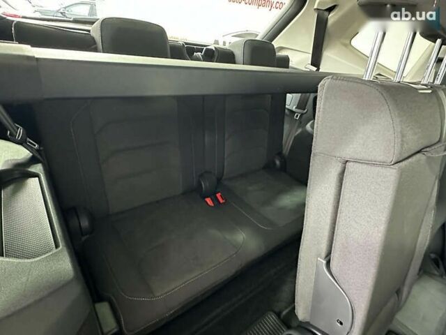 Фольксваген Tiguan Allspace, объемом двигателя 2 л и пробегом 155 тыс. км за 28450 $, фото 25 на Automoto.ua