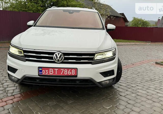 Фольксваген Tiguan Allspace, об'ємом двигуна 2 л та пробігом 187 тис. км за 21999 $, фото 1 на Automoto.ua