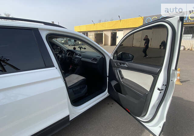 Фольксваген Tiguan Allspace, объемом двигателя 2 л и пробегом 79 тыс. км за 22999 $, фото 11 на Automoto.ua