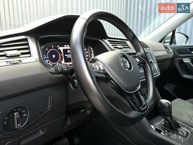 Фольксваген Tiguan Allspace, объемом двигателя 2 л и пробегом 184 тыс. км за 28100 $, фото 46 на Automoto.ua