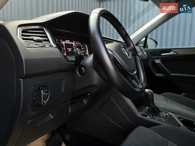 Фольксваген Tiguan Allspace, объемом двигателя 2 л и пробегом 184 тыс. км за 28100 $, фото 45 на Automoto.ua
