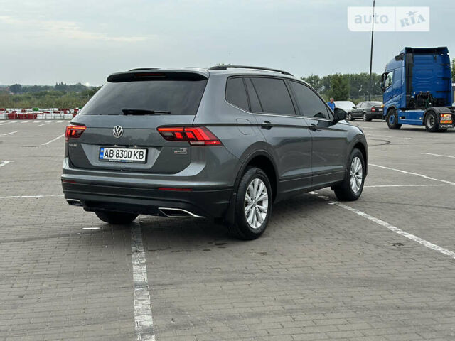 Серый Фольксваген Tiguan Allspace, объемом двигателя 2 л и пробегом 68 тыс. км за 19800 $, фото 81 на Automoto.ua