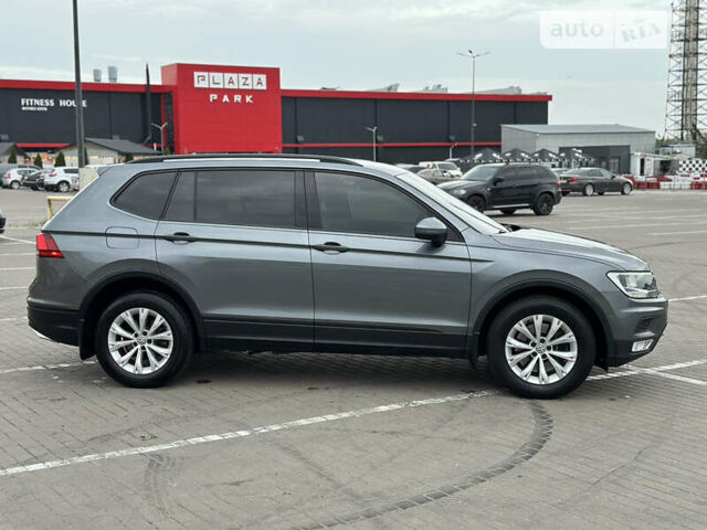 Серый Фольксваген Tiguan Allspace, объемом двигателя 2 л и пробегом 68 тыс. км за 19800 $, фото 96 на Automoto.ua