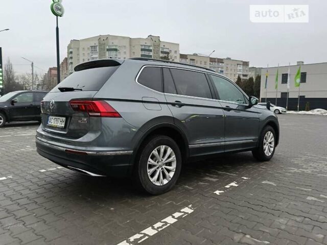 Серый Фольксваген Tiguan Allspace, объемом двигателя 1.98 л и пробегом 69 тыс. км за 22700 $, фото 3 на Automoto.ua