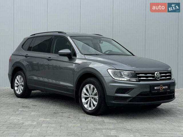 Фольксваген Tiguan Allspace 2018 в Мукачеве на Automoto.ua Серый Фольксваген Tiguan Allspace, объемом двигателя 1.98 л и пробегом 149 тыс. км за 15700 $, фото 2 на Automoto.ua