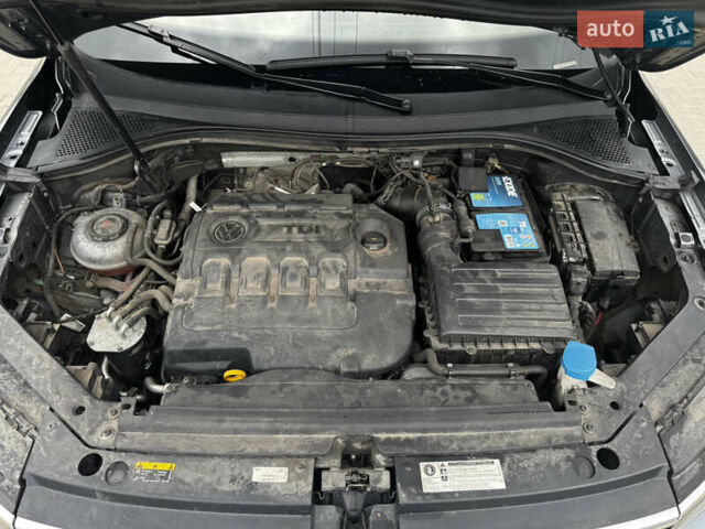 Серый Фольксваген Tiguan Allspace, объемом двигателя 2 л и пробегом 152 тыс. км за 25990 $, фото 44 на Automoto.ua