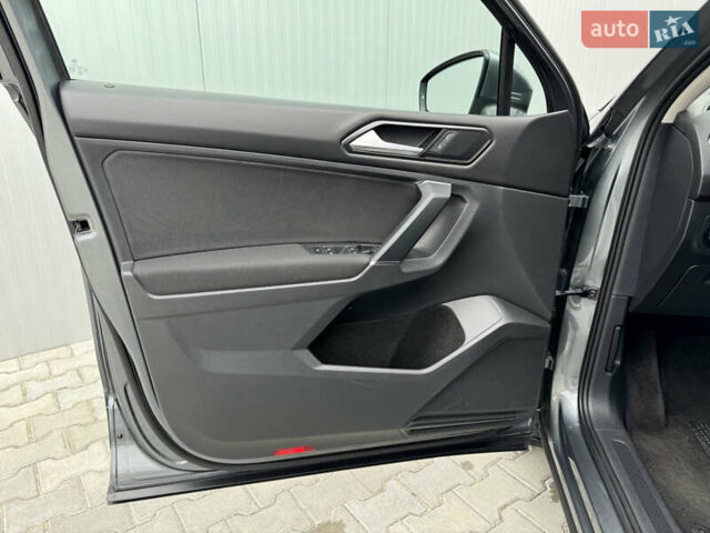 Фольксваген Tiguan Allspace 2018 в Мукачеве на Automoto.ua Серый Фольксваген Tiguan Allspace, объемом двигателя 1.98 л и пробегом 149 тыс. км за 15700 $, фото 33 на Automoto.ua