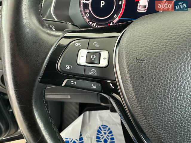 Серый Фольксваген Tiguan Allspace, объемом двигателя 2 л и пробегом 155 тыс. км за 28450 $, фото 13 на Automoto.ua