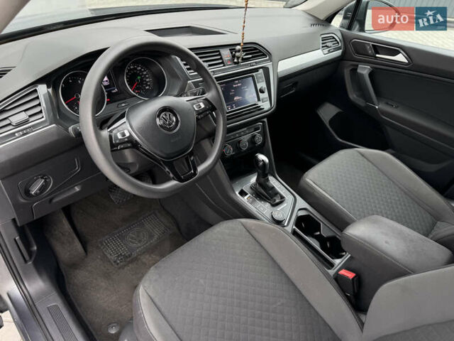 Фольксваген Tiguan Allspace 2018 в Мукачеве на Automoto.ua Серый Фольксваген Tiguan Allspace, объемом двигателя 1.98 л и пробегом 149 тыс. км за 15700 $, фото 8 на Automoto.ua
