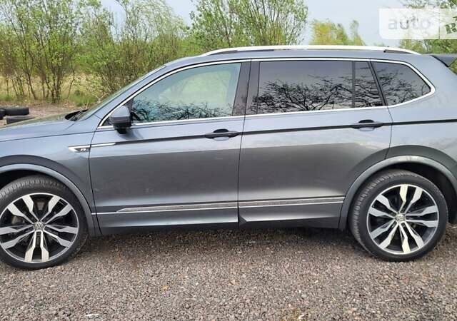 Серый Фольксваген Tiguan Allspace, объемом двигателя 2 л и пробегом 115 тыс. км за 27500 $, фото 10 на Automoto.ua