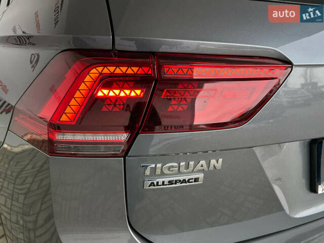 Серый Фольксваген Tiguan Allspace, объемом двигателя 2 л и пробегом 155 тыс. км за 28450 $, фото 41 на Automoto.ua