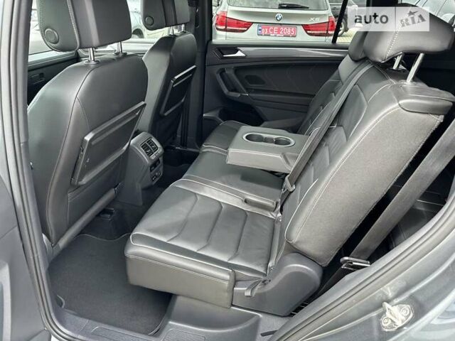 Серый Фольксваген Tiguan Allspace, объемом двигателя 0 л и пробегом 144 тыс. км за 36500 $, фото 23 на Automoto.ua